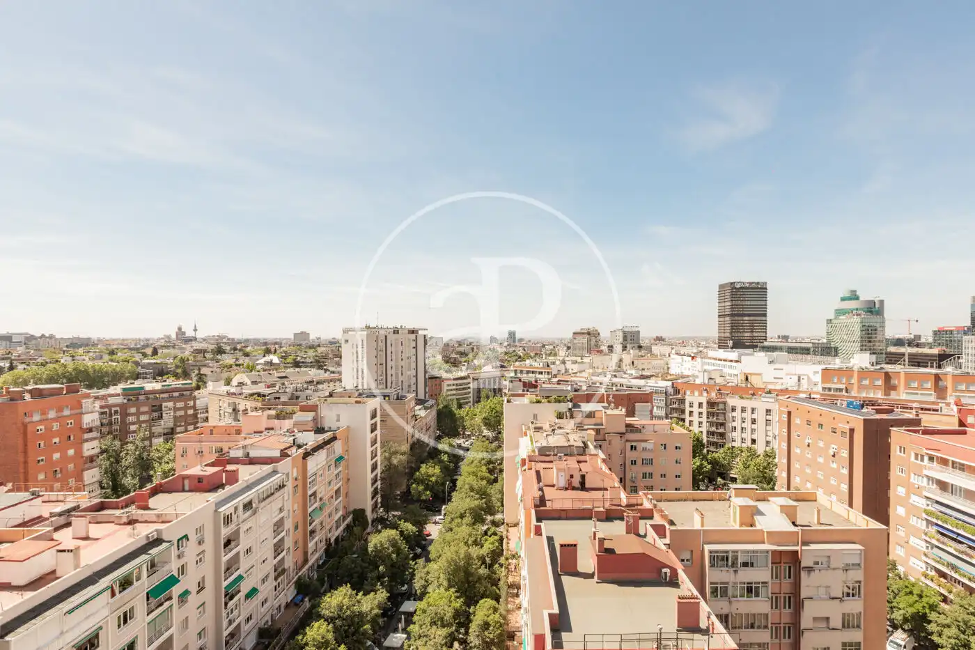 Vista exterior de Àtic en venda en Madrid amb Aire condicionat, Calefacció i Terrassa
