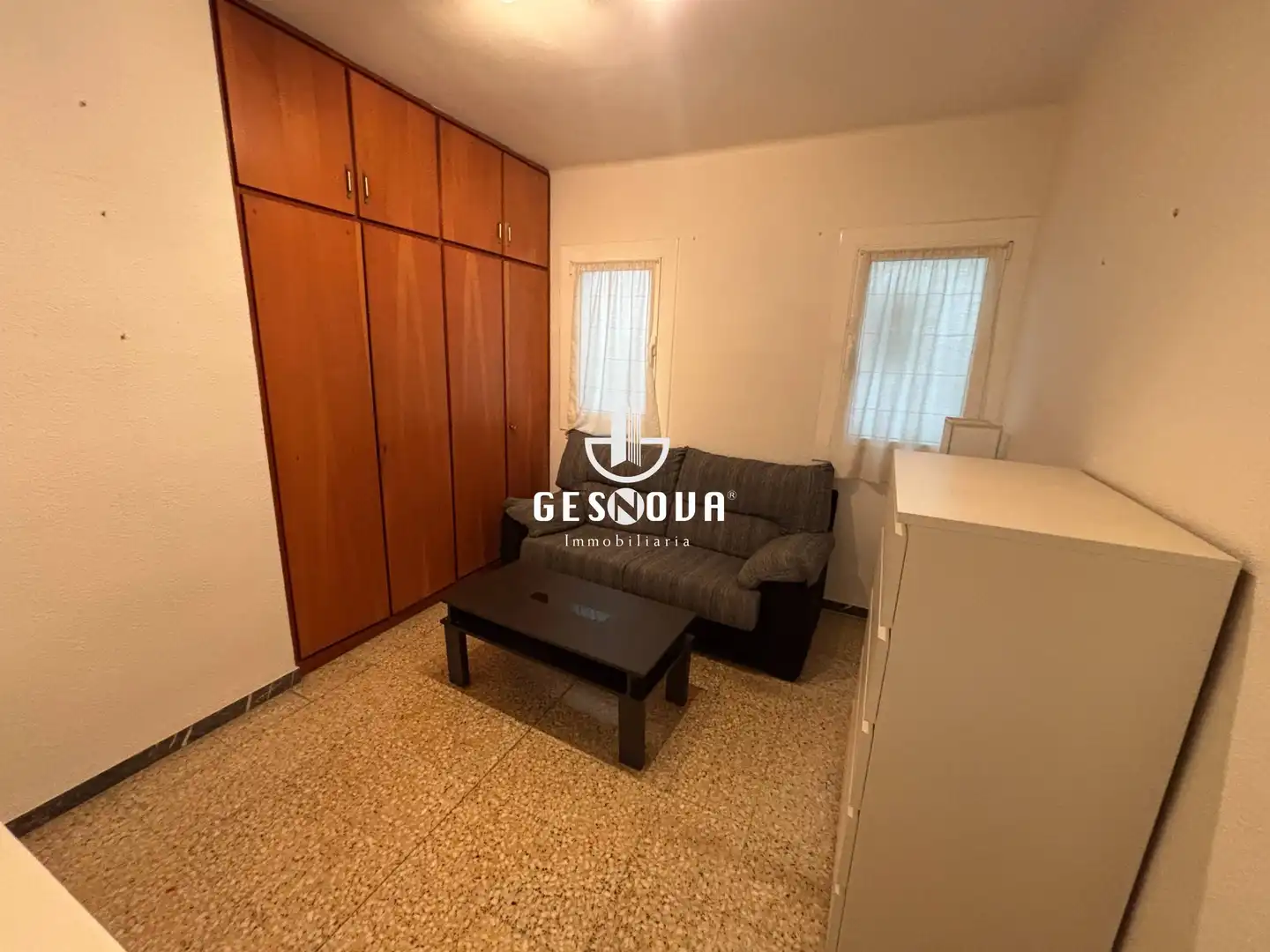 Schlafzimmer von Wohnung zum Verkauf in L'Hospitalet de Llobregat mit Klimaanlage und Balkon