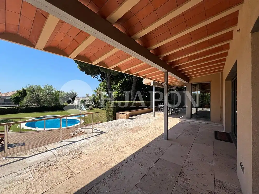 Terraza de Casa o chalet en venta en Alella con Aire acondicionado, Calefacción y Jardín privado