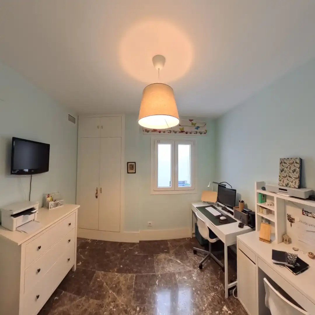 Habitación de Piso en venta en Sevilla con Aire acondicionado, Calefacción y Trastero