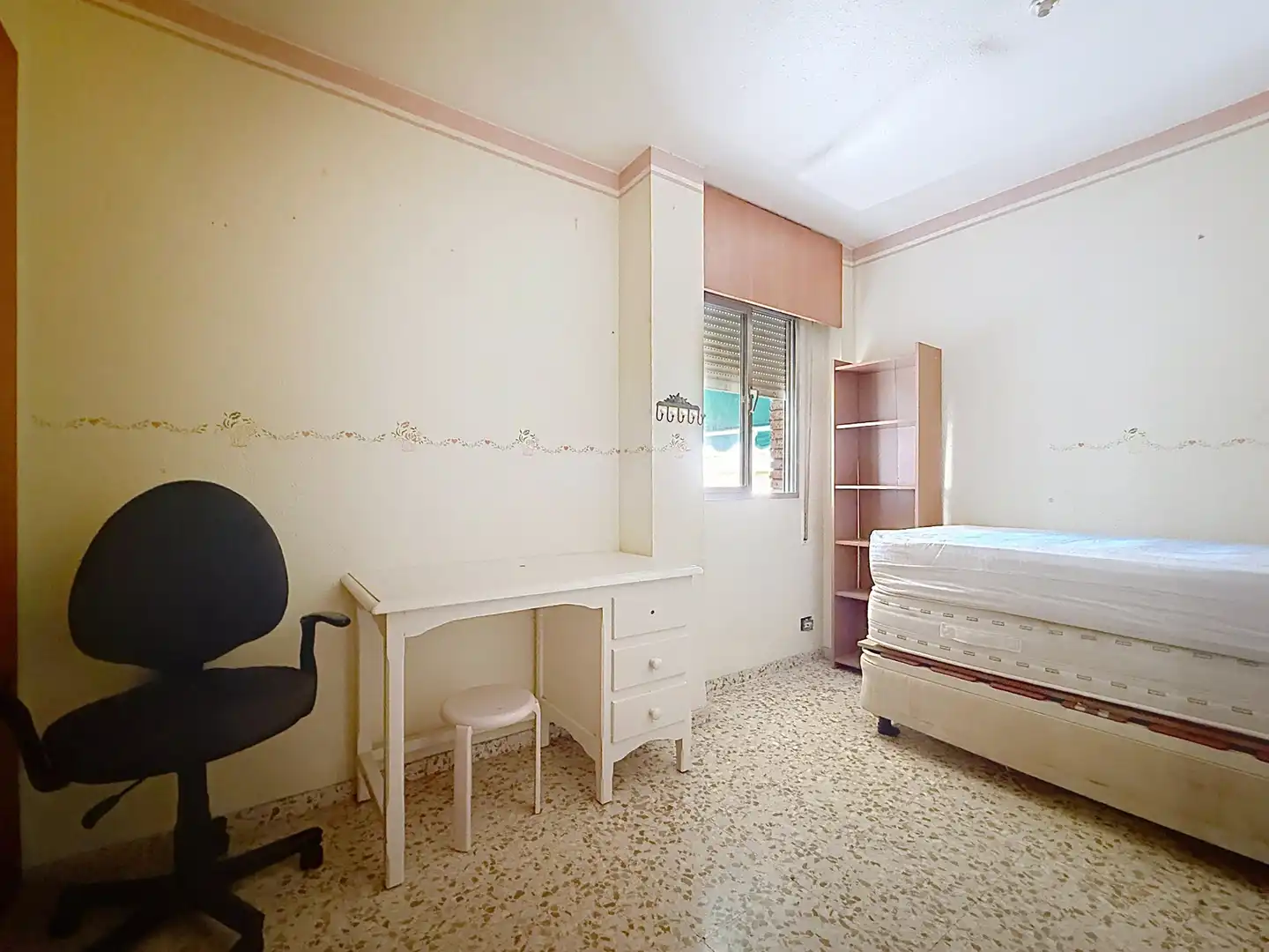 Habitación de Piso en venta en Málaga con Aire acondicionado, Terraza y Amueblado