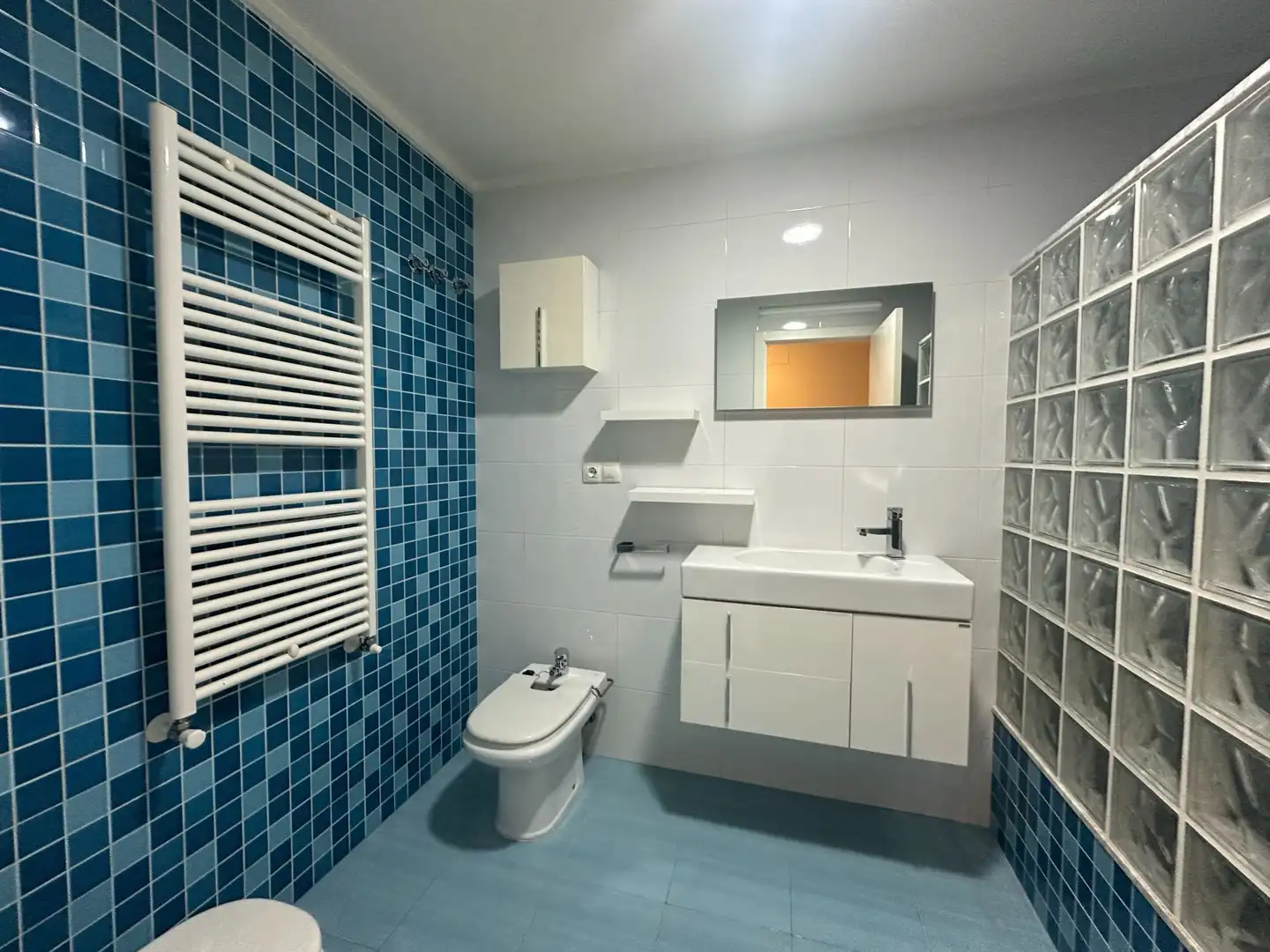 Baño de Piso en venta en Agullent con Aire acondicionado, Calefacción y Trastero