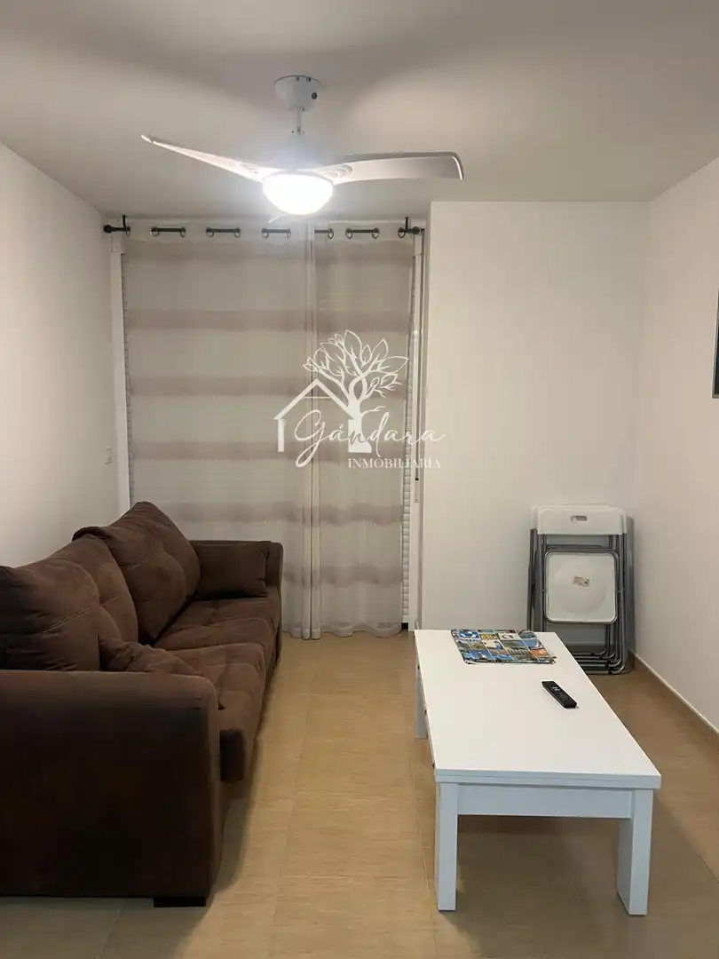 Sala d'estar de Pis de lloguer en Ares amb Calefacció, Moblat i Forn