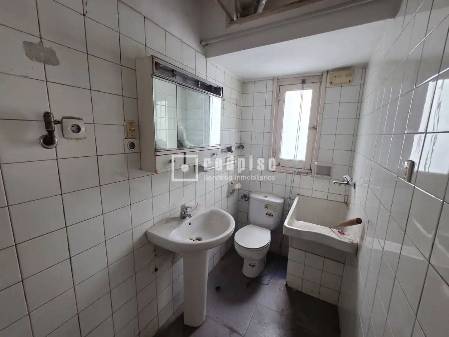 Badezimmer von Wohnung zum Verkauf in Madrid mit Heizung, Parkett und Terrasse