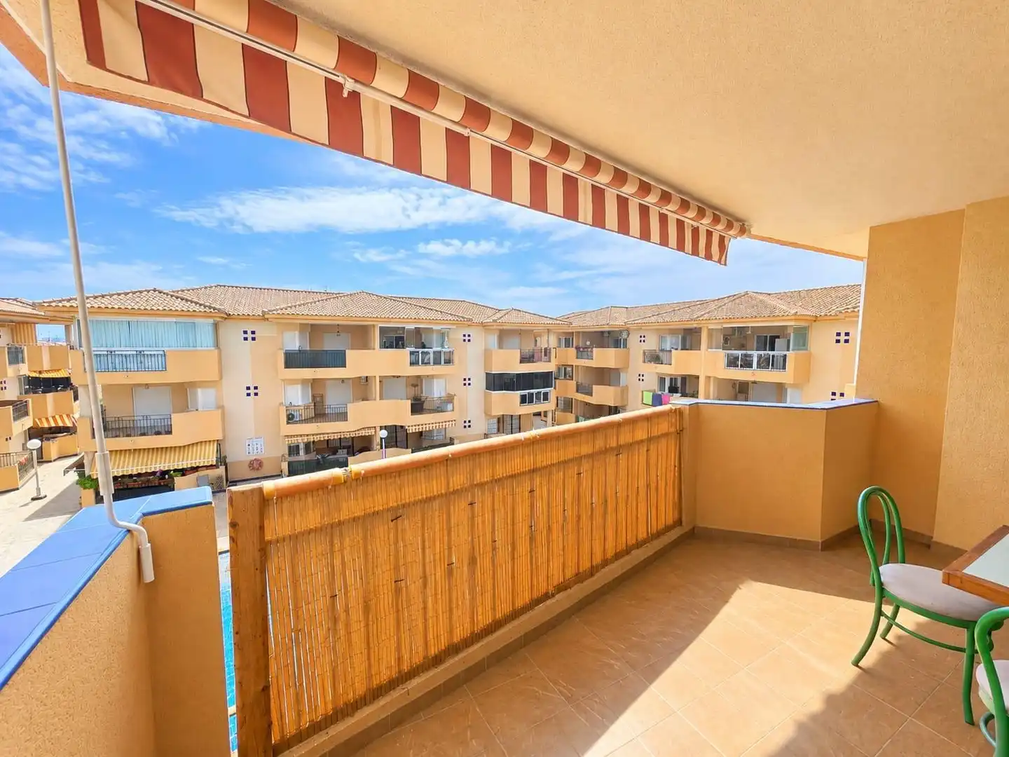 Terrassa de Pis en venda en Los Alcázares amb Piscina comunitària