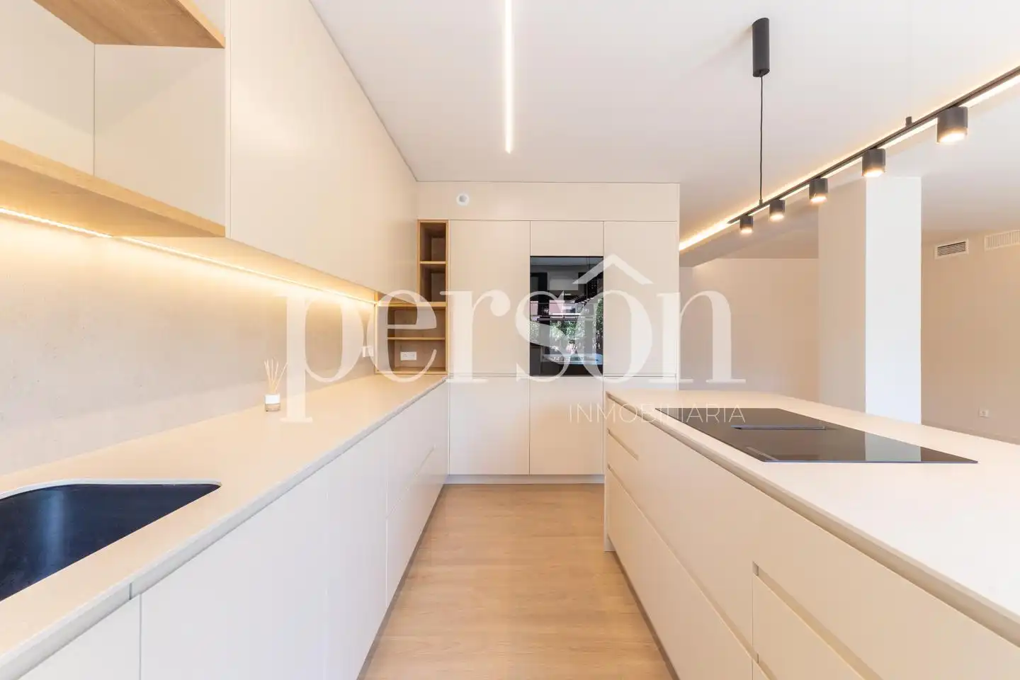 Cocina de Piso en venta en Valencia con Aire acondicionado, Jardín privado y Terraza