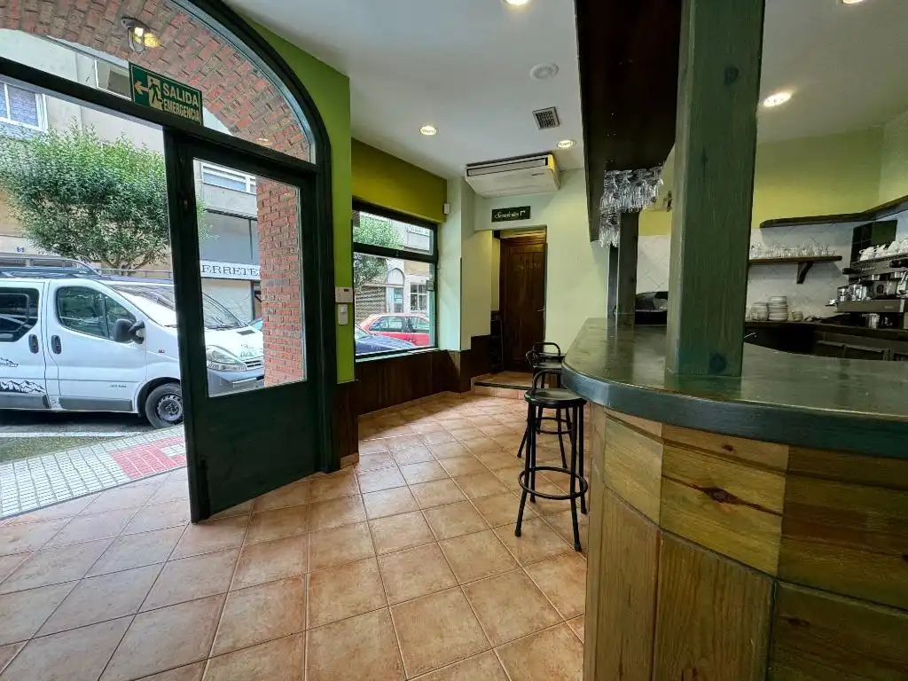 Local en venta en MENENDEZ PELAYO, 6, Los Corrales de Buelna