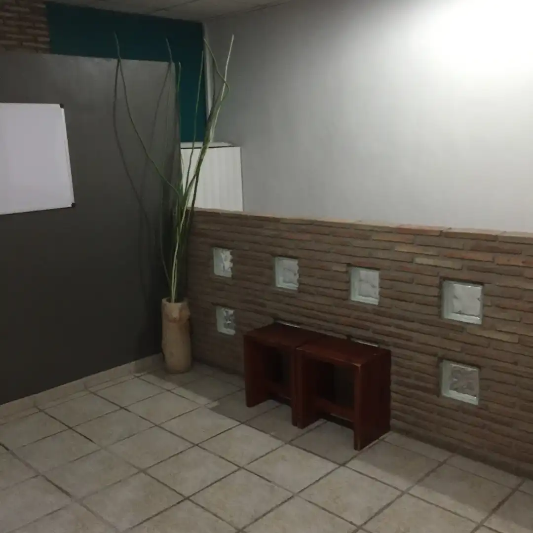 Local comercial en traspàs a Carrer de Xilxes 18, imagen 35