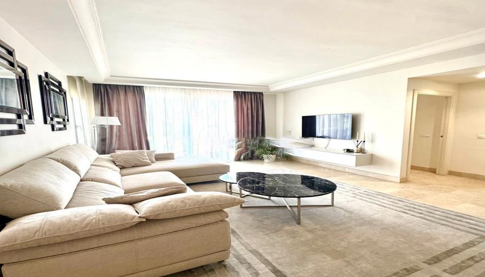 Foto 1 de Piso en venta en Avenida de Julio Iglesias, S/n, Puerto Banús, Málaga