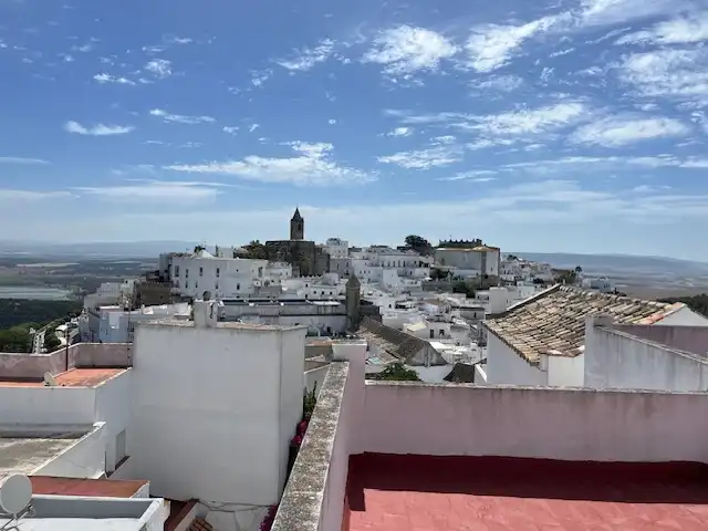 Vista exterior de Casa adosada en venta en Vejer de la Frontera con Terraza, Amueblado y Balcón