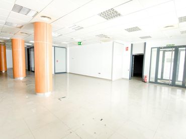 Locale commerciale in vendita a Cieza