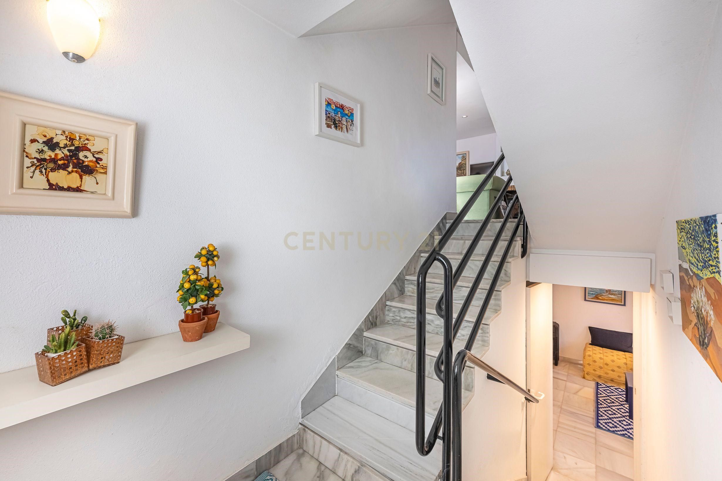 House or chalet for sale in Estepona  with Terrace