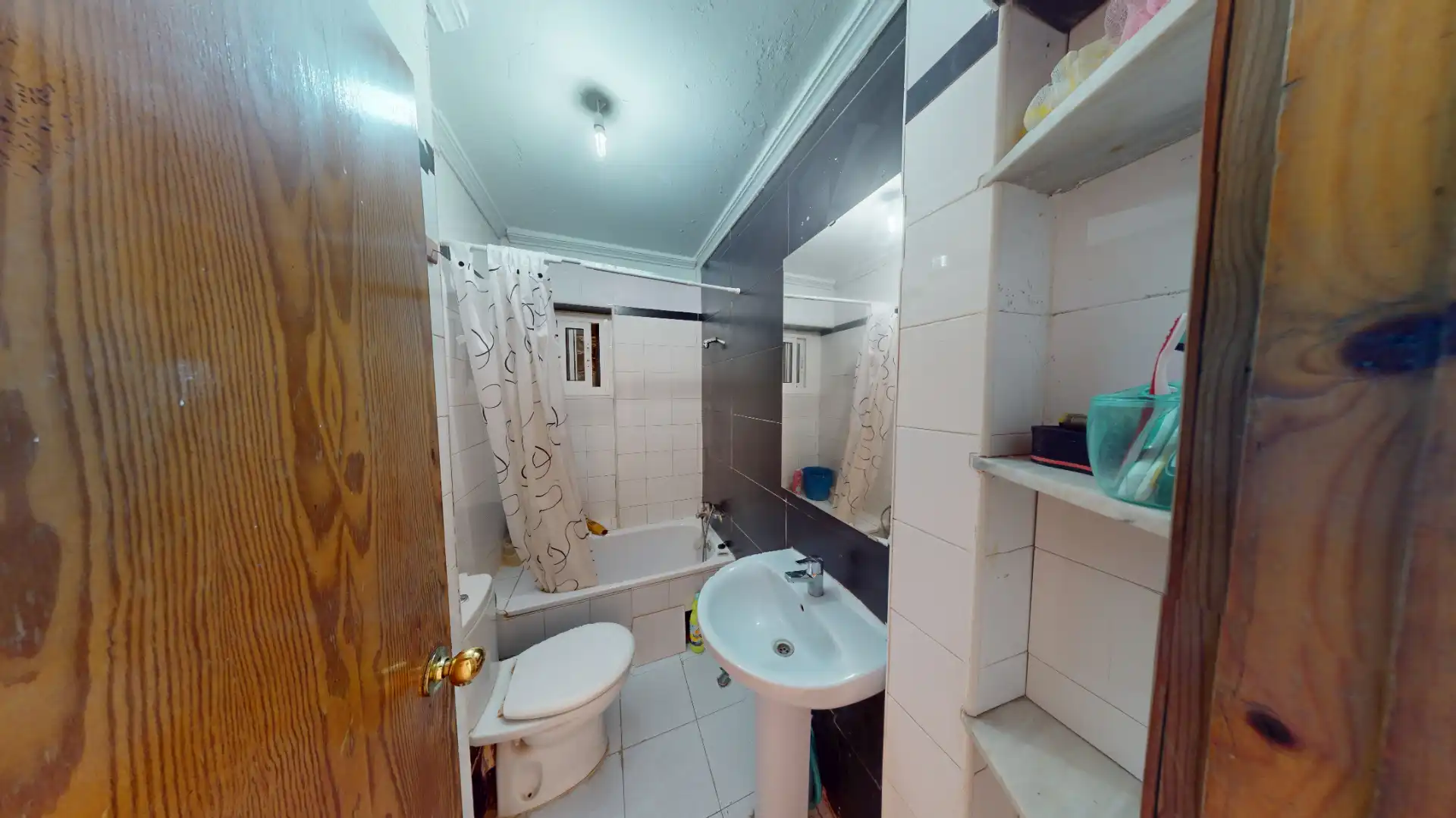 Baño de Piso en venta en Almería con Aire acondicionado, Amueblado y Horno