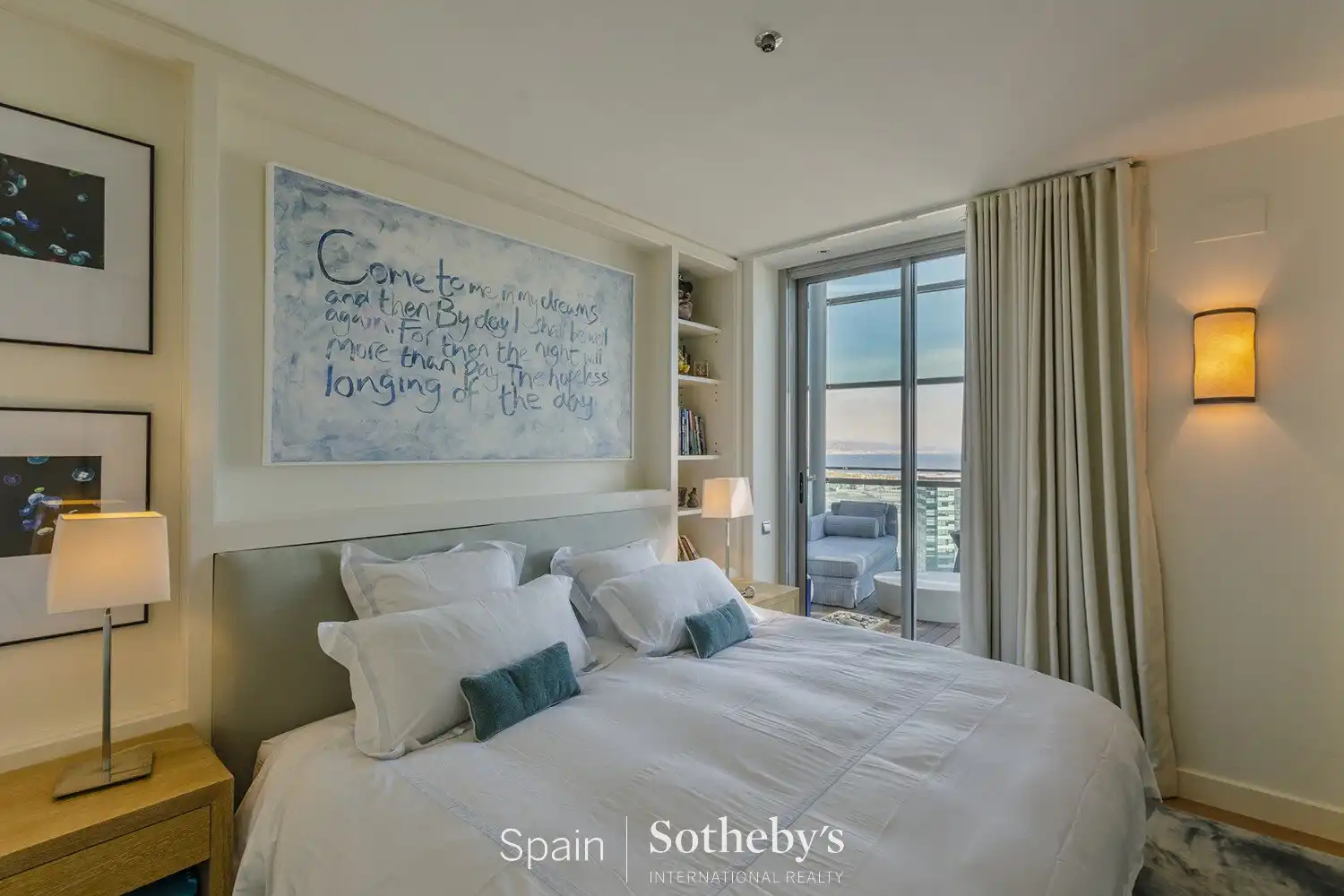 Habitación de Ático en venta en Barcelona con Calefacción, Terraza y Trastero