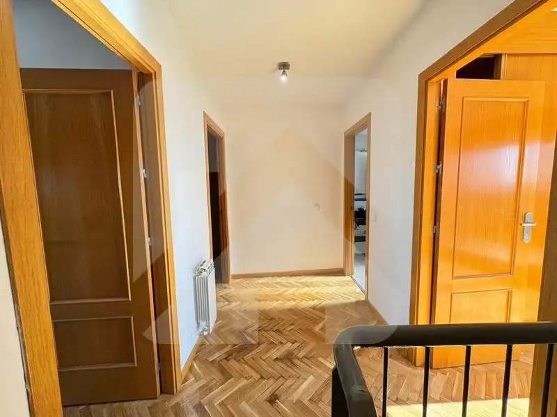 Ático en venta en Valdemoro con Aire acondicionado, Calefacción y Jardín privado