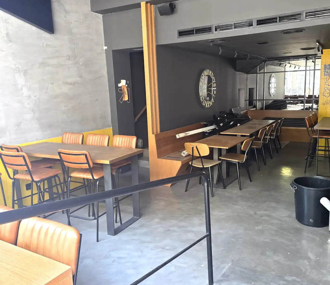 Premises for rent in  Barcelona Capital  with Air Conditioner, Heating and Furnished