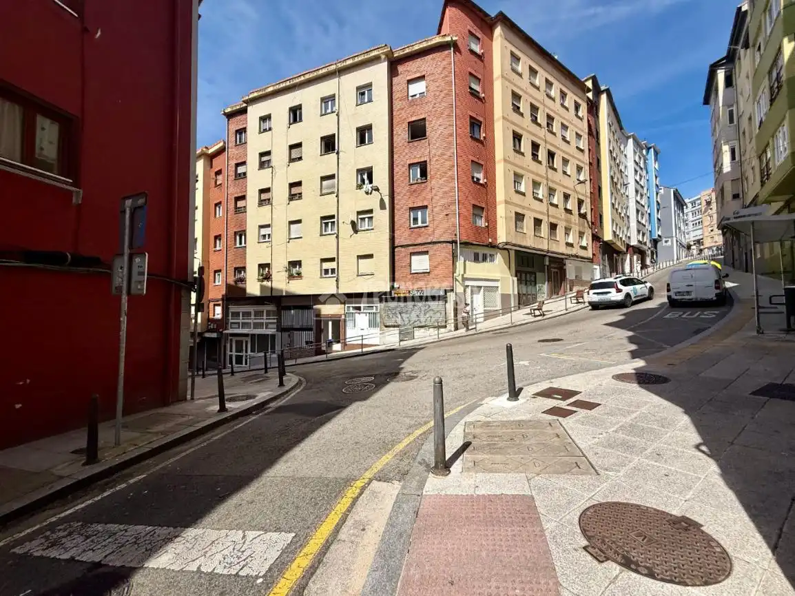 Vista exterior de Piso en venta en Santander con Calefacción