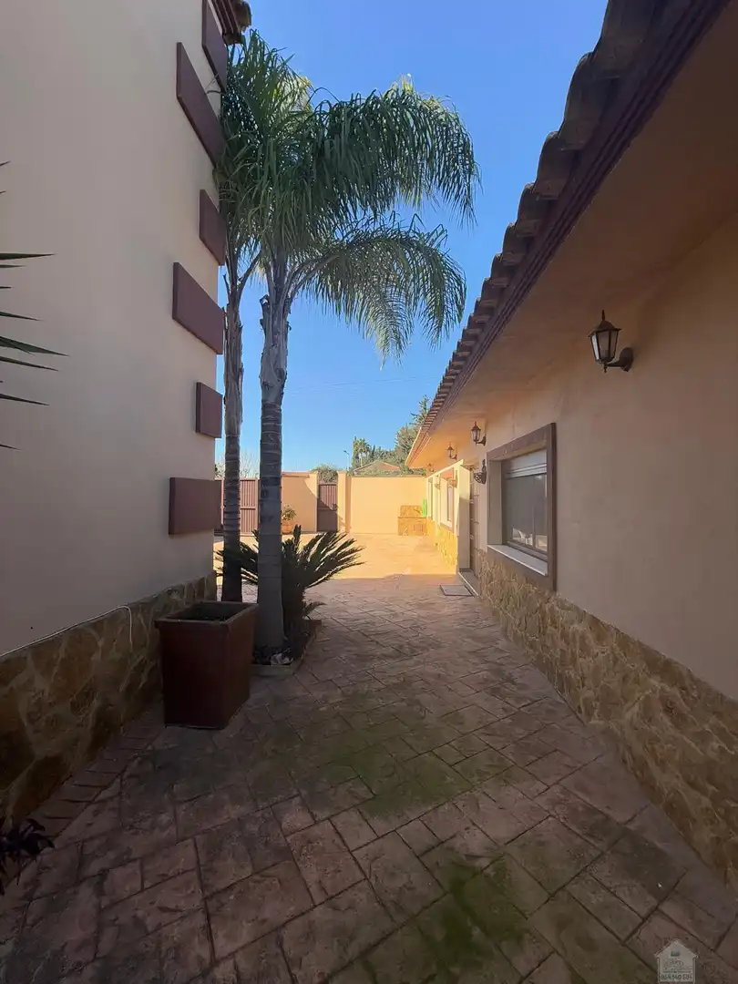 Chalet con piscina en venta en Oromana, imagen 32