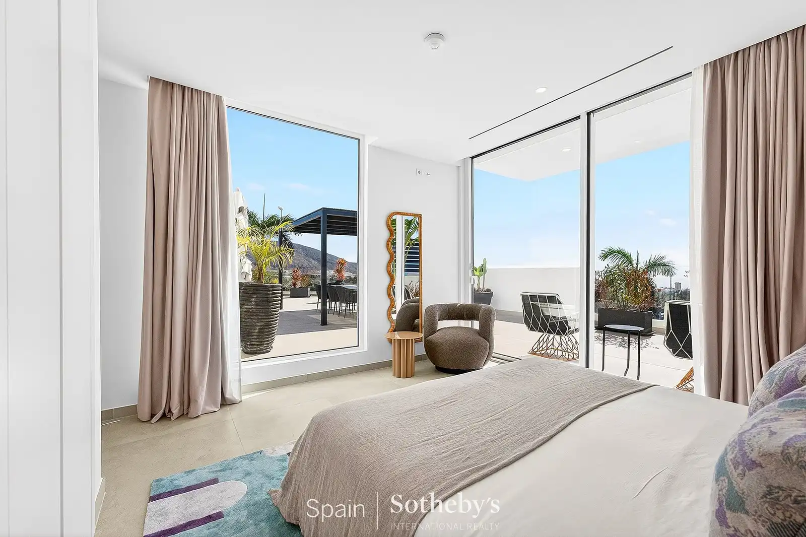 Bedroom of Houses for sale in Adeje  with Air Conditioner, Heating and Terrace