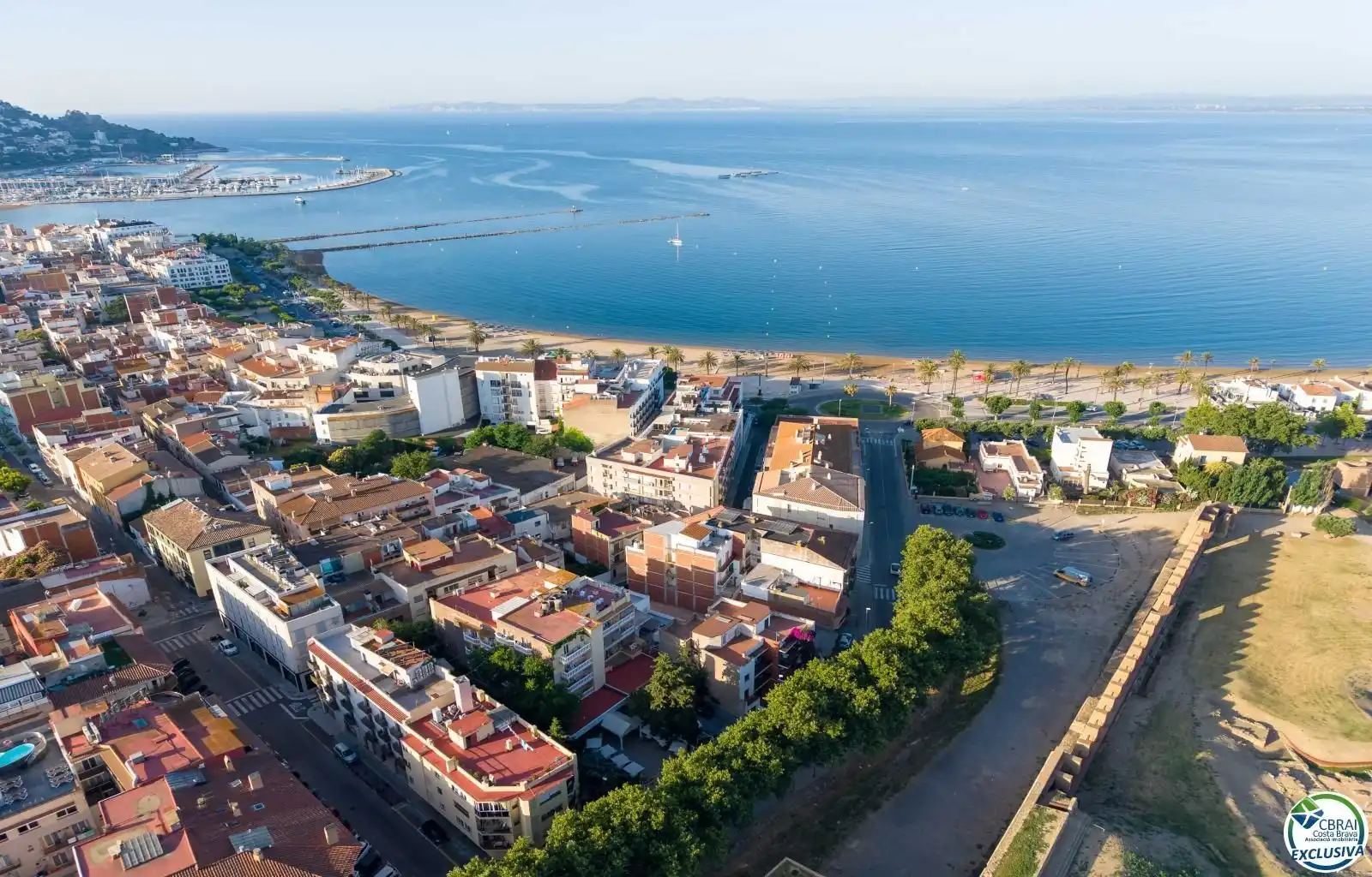 Vista exterior de Apartament en venda en Roses amb Aire condicionat