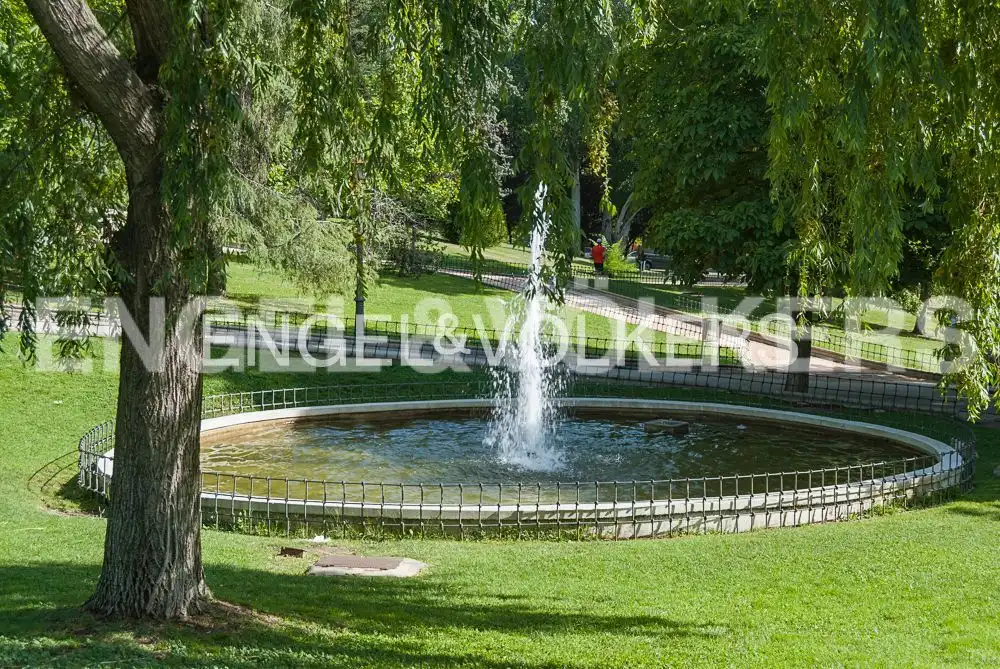 Jardín de Piso en venta en Madrid con Aire acondicionado, Calefacción y Jardín privado