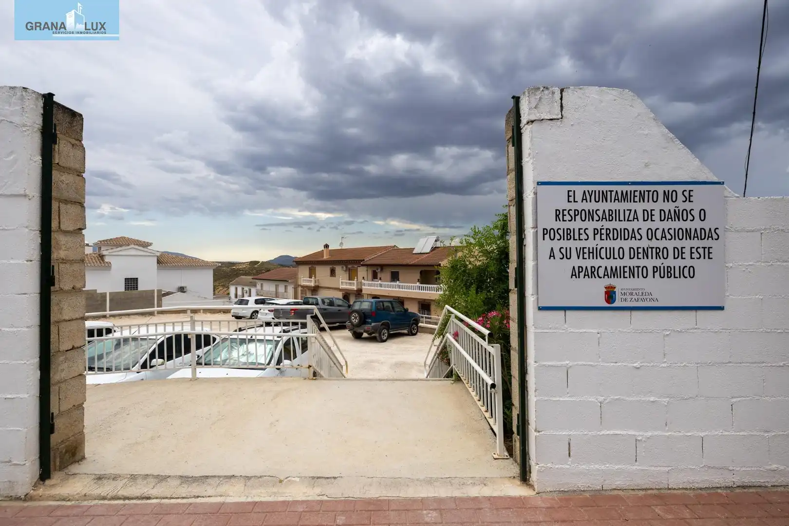 Aparcament de Casa adosada en venda en Moraleda de Zafayona amb Aire condicionat, Calefacció i Terrassa