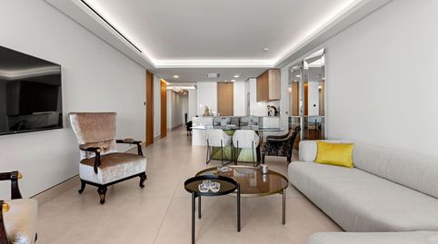 Foto 5 de Apartament en venda a Calle Pacifico, Los Guindos - Parque Mediterráneo - Santa Paula, Málaga Capital