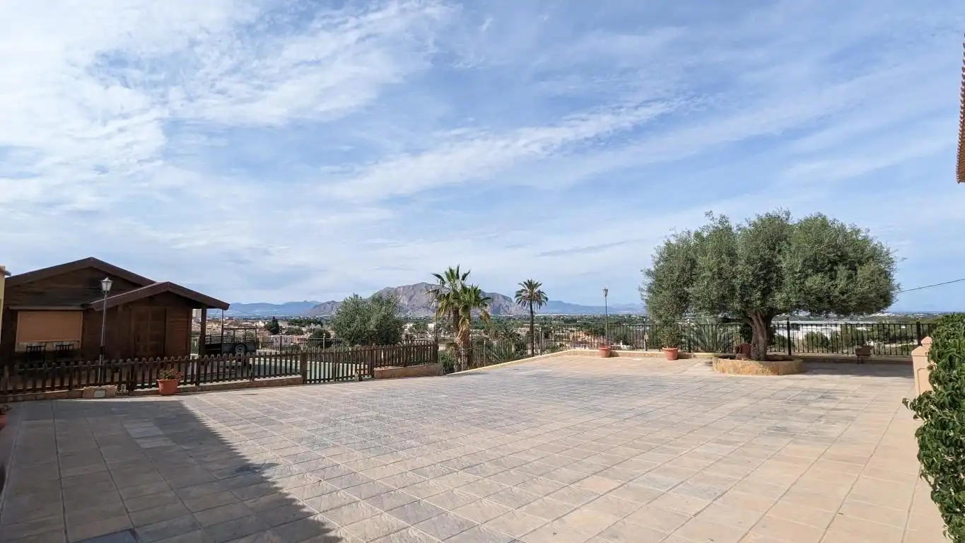 Terrassa de Casa o xalet en venda en Orihuela amb Aire condicionat, Calefacció i Terrassa