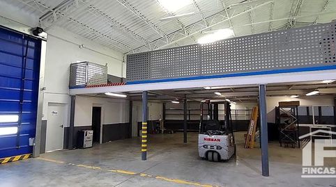 Nave comercial en zona residencial, image 4