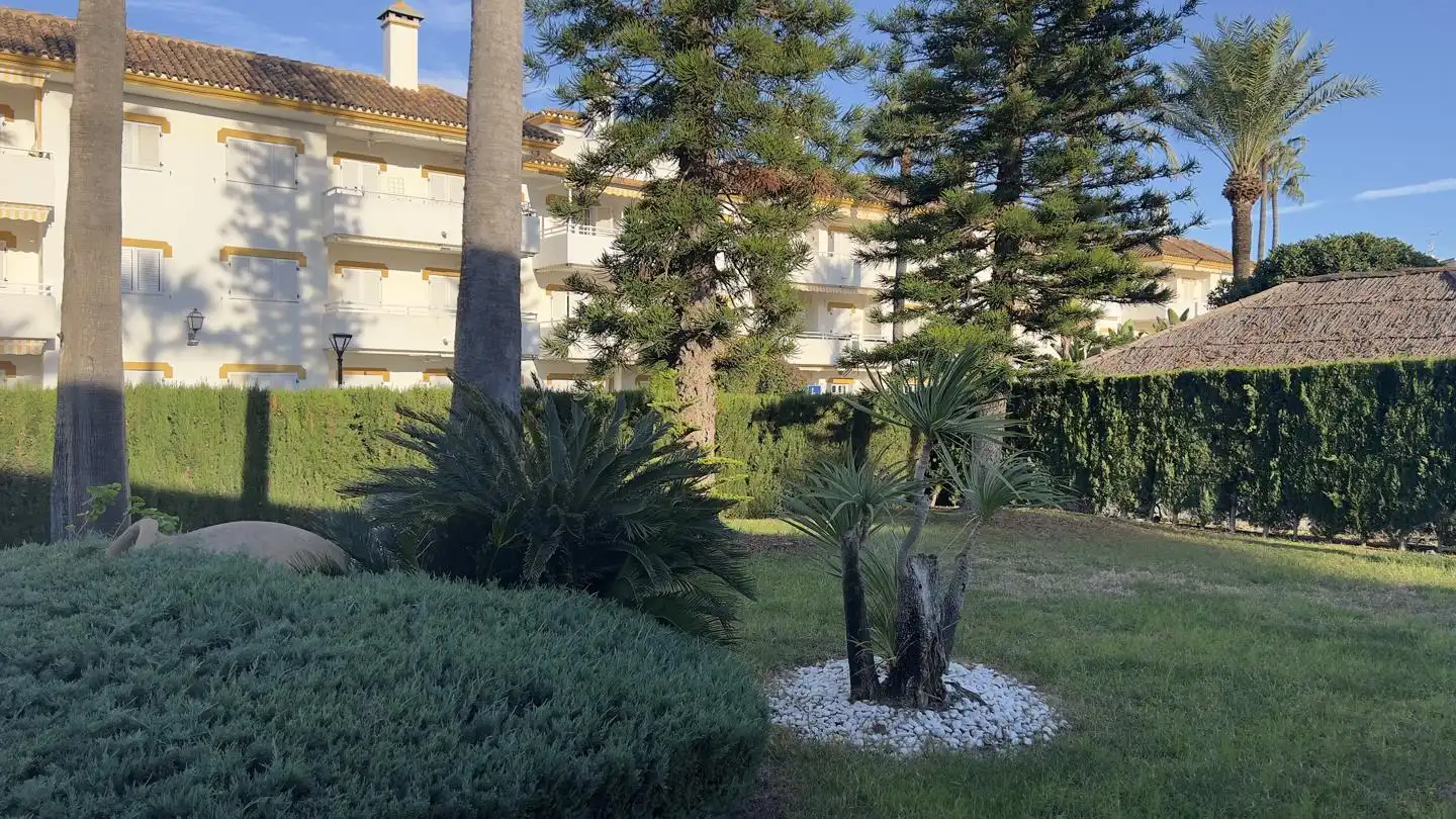 Garten von Erdgeschoss zum Verkauf in Torreblanca mit Klimaanlage, Privatgarten und Terrasse