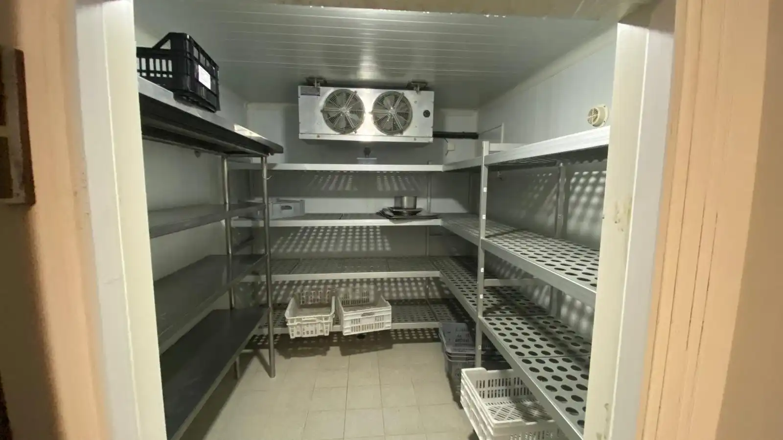 Locale commerciale in cessione a Fenals, imagen 14