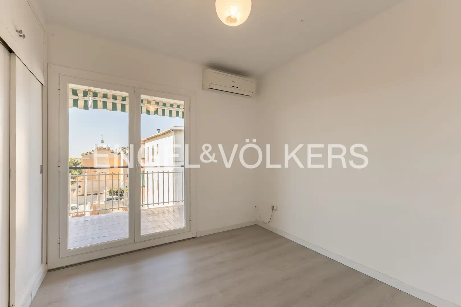 Terrassa de Àtic en venda en Castelldefels amb Aire condicionat, Calefacció i Parquet