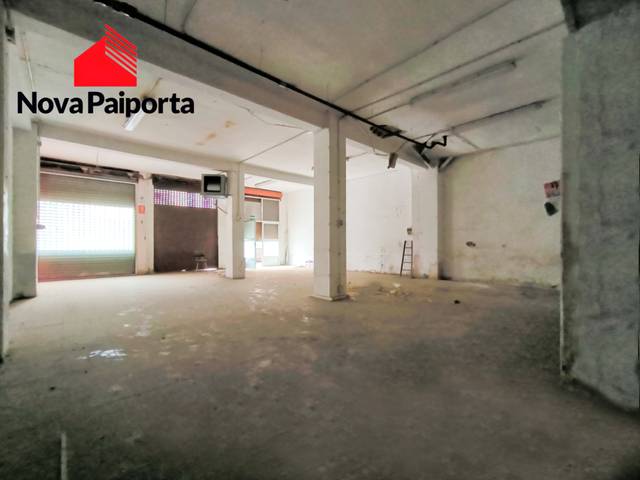 Local comercial en Alquiler en Camí Reial