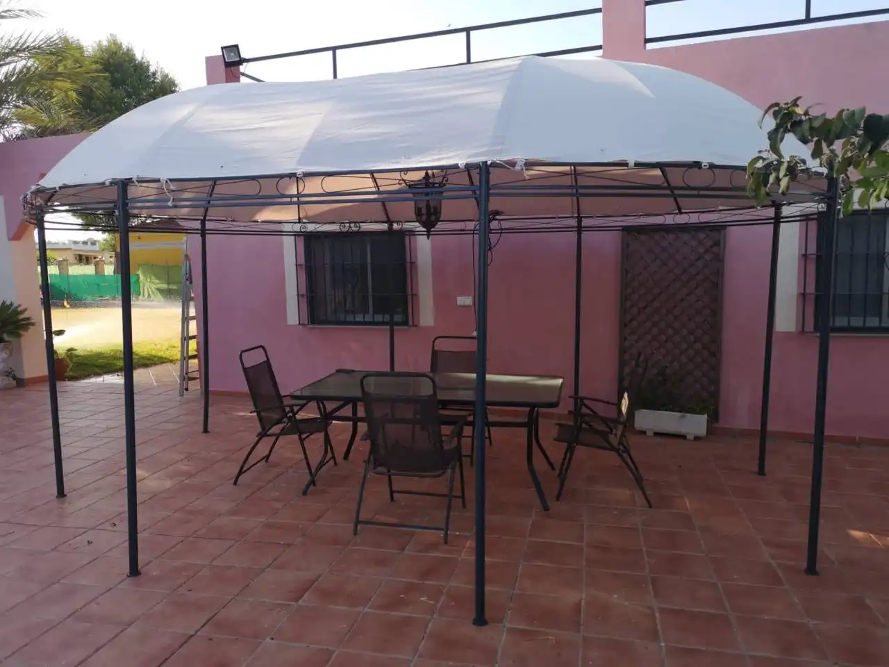 Terraza de Finca rústica en venta en Arahal con Aire acondicionado y Amueblado