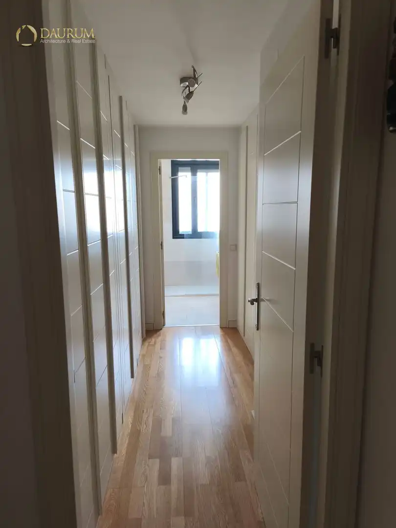 Wohnung zum Verkauf in Paracuellos de Jarama mit Klimaanlage, Heizung und Terrasse