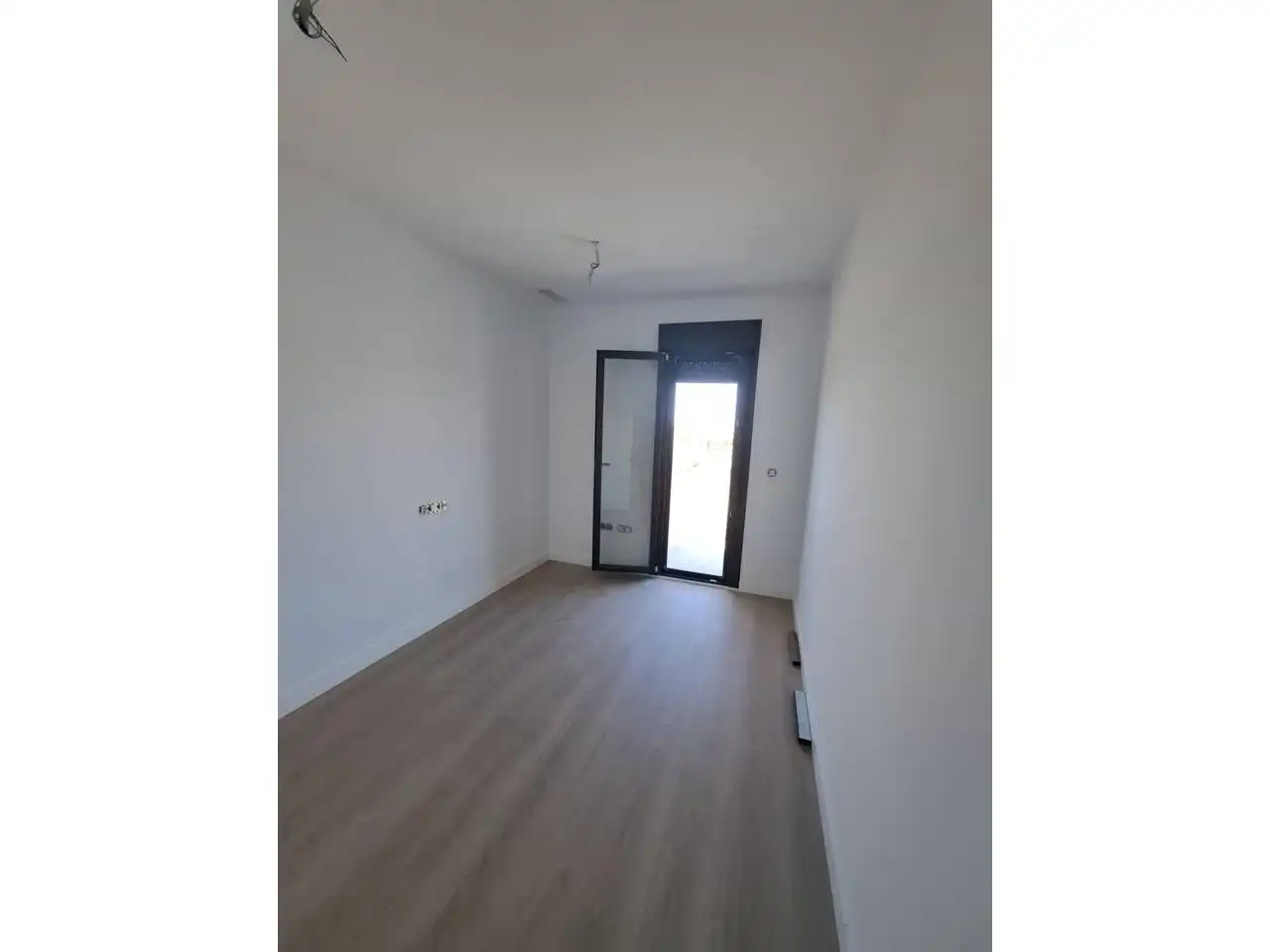 Habitación de Piso en venta en Almería con Parquet, Terraza y Piscina comunitaria