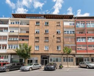 Vista exterior de Pis en venda en Bilbao  amb Calefacció, Moblat i Forn