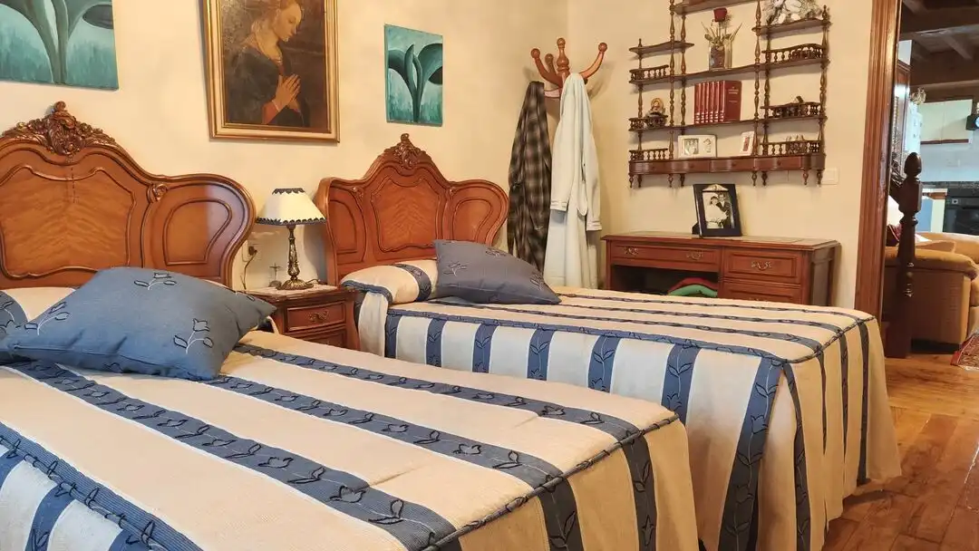 Dormitori de Casa o xalet en venda en Los Tojos  amb Calefacció i Moblat