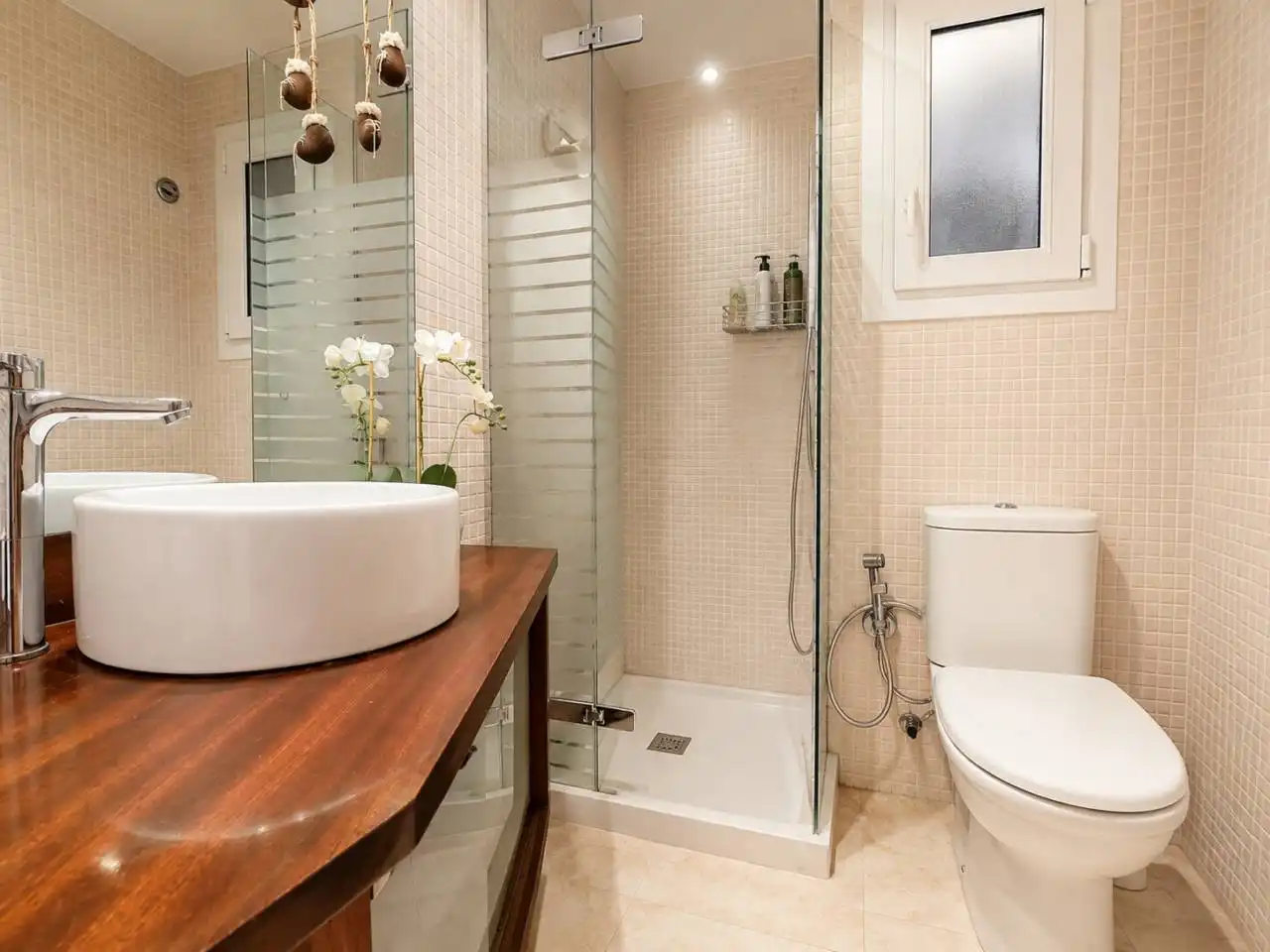 Bathroom of Flat for sale in Flaçà  with Heating and Storage room