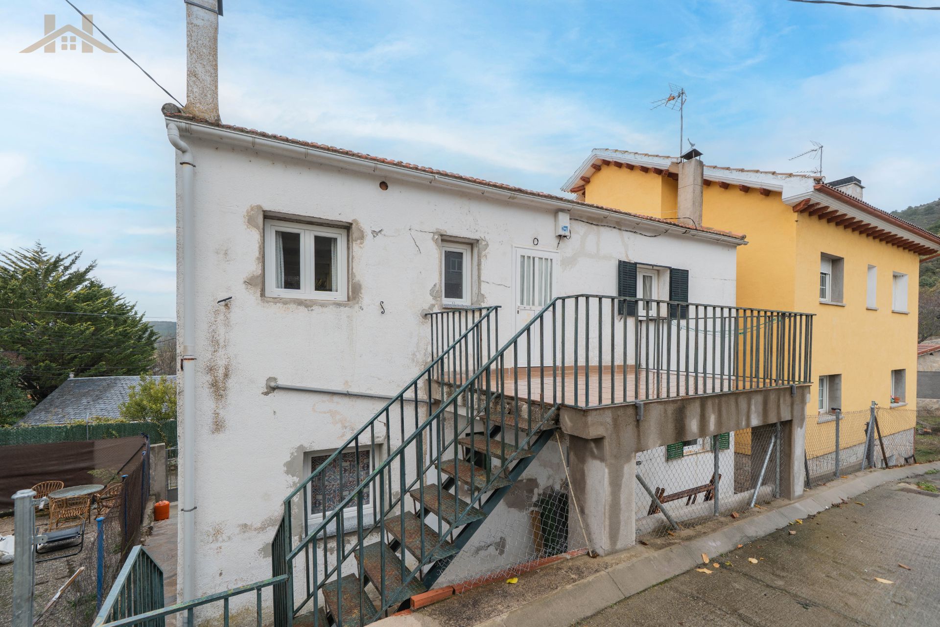 Vista exterior de Casa o chalet en venta en Santa María de la Alameda con Calefacción y Amueblado