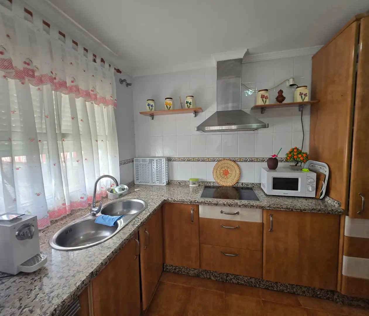 Cuina de Casa adosada en venda en Dos Hermanas amb Terrassa