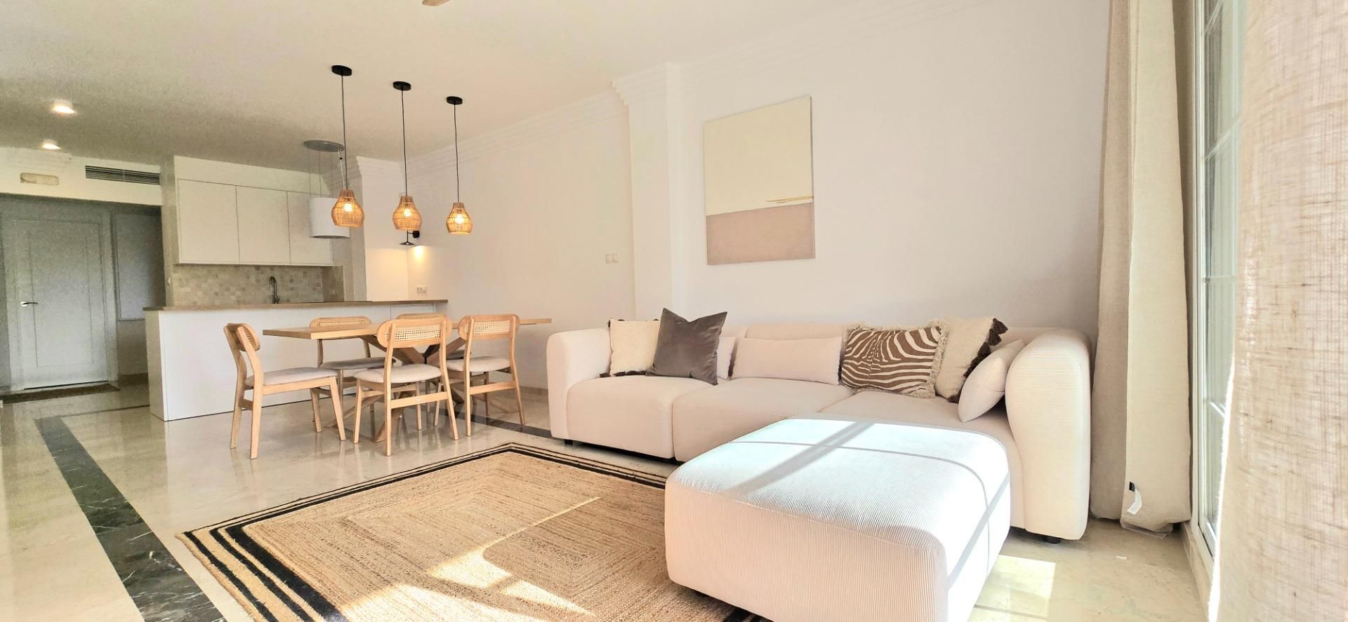 Living room of Planta baja for sale in Marbella  with Air Conditioner, Private garden and Terrace