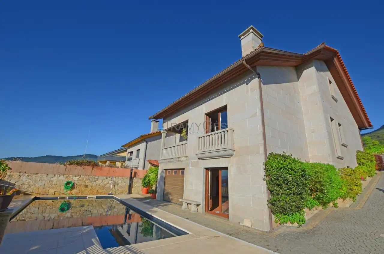 Haus oder Chalet zum Verkauf in CAMIÑO DO OUTEIRO - MIRANXE, O Rosal
