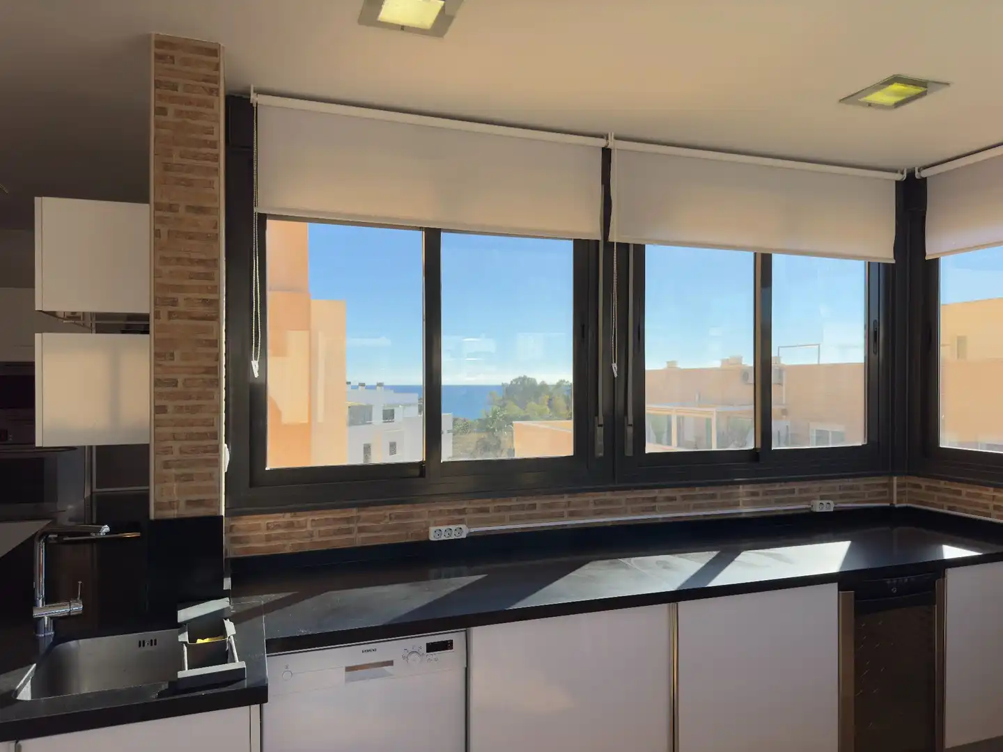 Cocina de Ático en venta en Roquetas de Mar con Aire acondicionado, Calefacción y Trastero