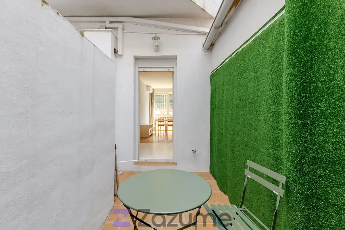 Balcony of Flat for rent in Madrid  with Air Conditioner, Parquet flooring and Terrace