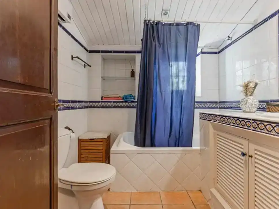 Bany de Casa o xalet en venda en Sant Pere de Ribes amb Aire condicionat