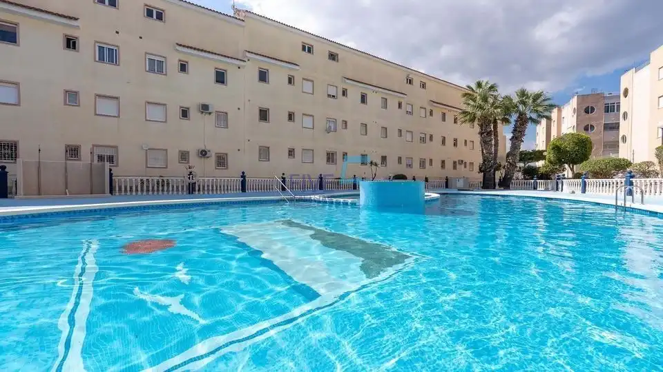 Piso con terraza en venta en Zona Carrefour - Urbanizaciones, imagen 13