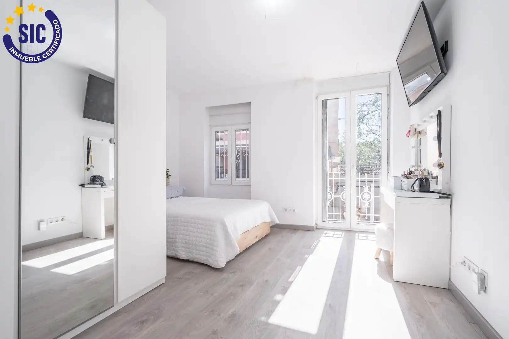 Schlafzimmer von Haus oder Chalet zum Verkauf in Valencia mit Privatgarten, Terrasse und Schwimmbad