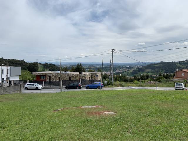 Terreno residencial en Venta en Rúa Burdeos, 24 en Elviña - A Zapateira