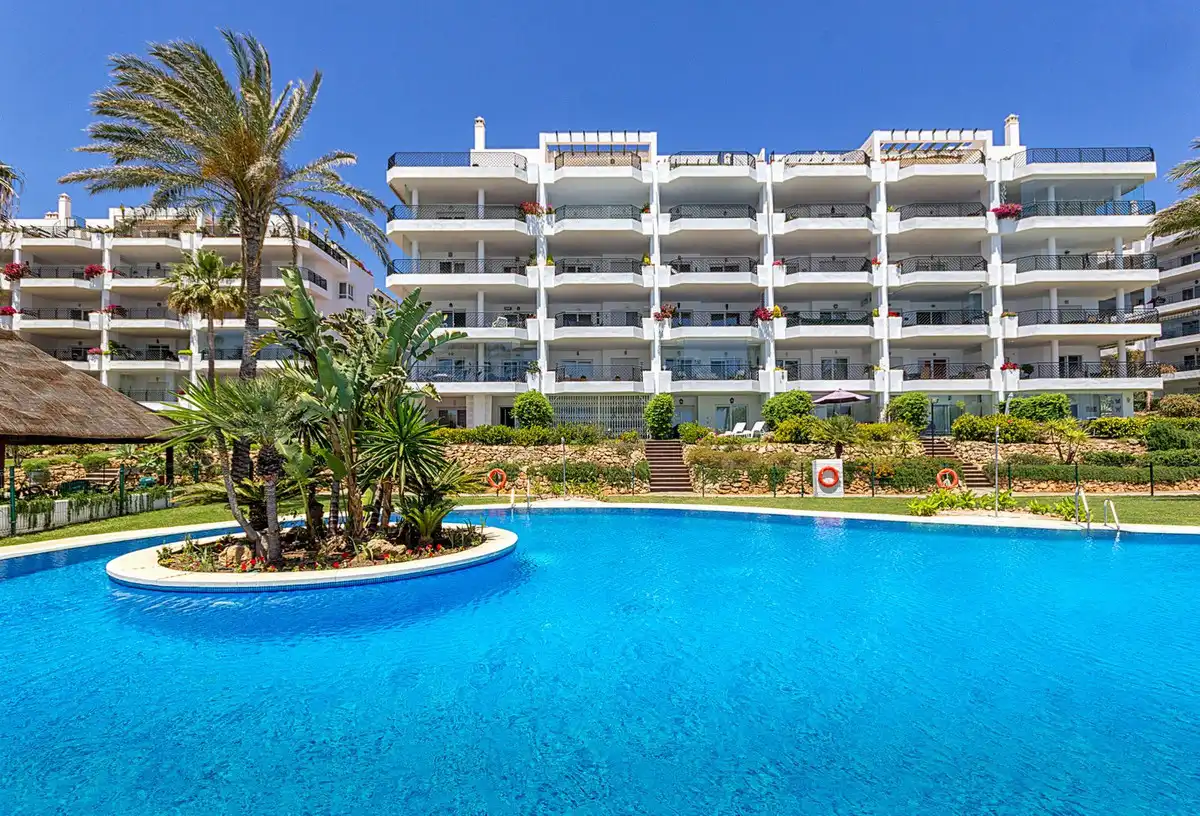 Apartament amb piscina en venda a Calahonda, imagen 19